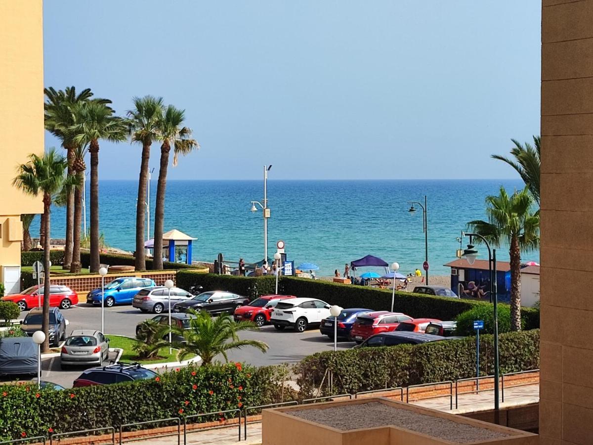 Casa Playa Guadalmar, Beautiful Apartment In Front Of The Sea, Wifi, Ac, Smart Tv, Private Parking Málaga Kültér fotó