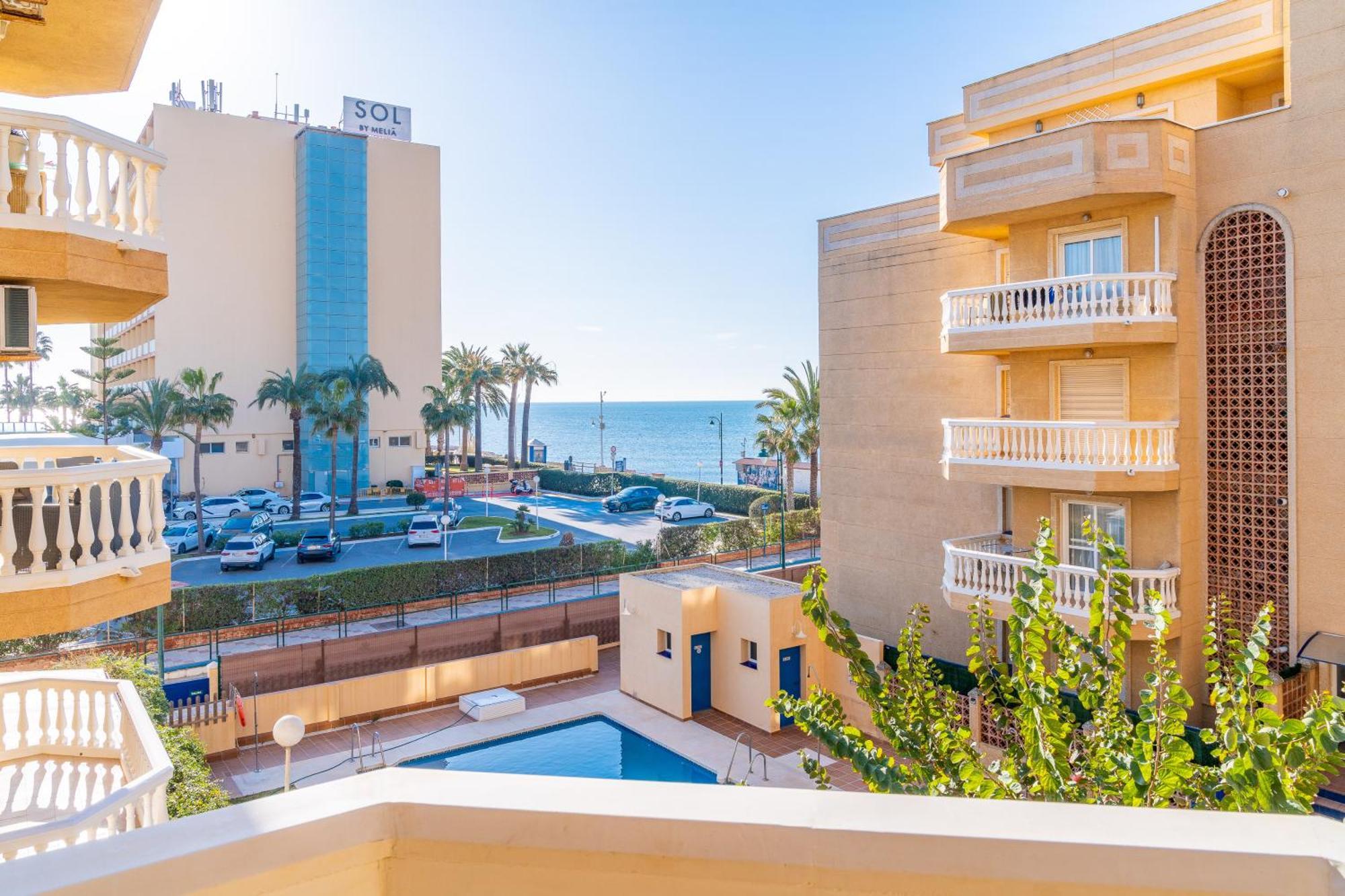 Casa Playa Guadalmar, Beautiful Apartment In Front Of The Sea, Wifi, Ac, Smart Tv, Private Parking Málaga Kültér fotó